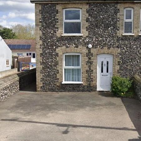 Charming 3 Bedroom Flint Cottage Lakenheath Extérieur photo